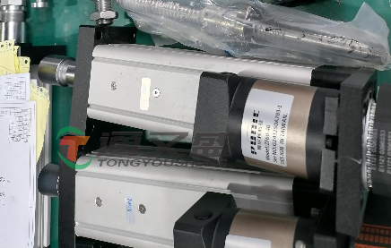 Servo Retractable Electric Cylinder .png